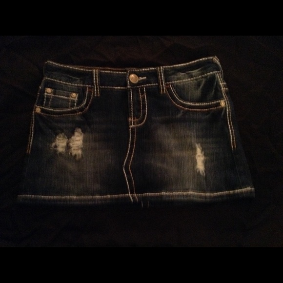 Amethyst Denim Skirt - Picture 2 of 4